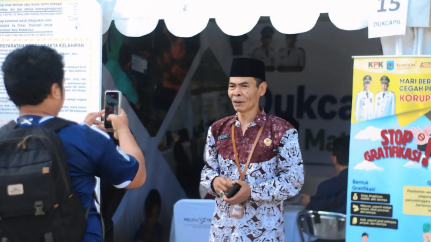 Thumbnail Hari Ketiga JNBA Expo 2026: Layanan Akhir Pekan Dukcapil Mataram Masih Dipadati Warga di Taman Sangkareang